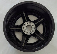 Laden Sie das Bild in den Galerie-Viewer, 1x Alufelge 18 Zoll 7.5" 5x112 40ET Mercedes-Benz W206 Rim Wheel FEL5825278936zu
