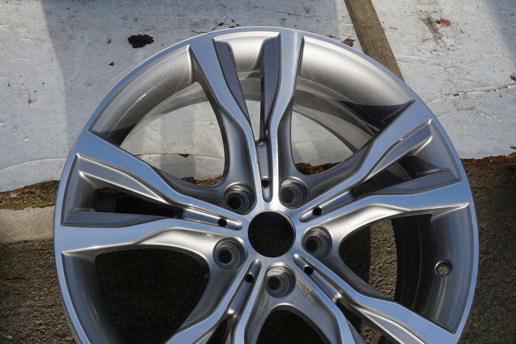 1x Alufelge 18 Zoll 8.0" 5x112 57ET 6855093 BMW 1 Rim Wheel FEL1033278694st