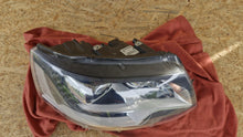 Laden Sie das Bild in den Galerie-Viewer, Frontscheinwerfer VW 7E5941016 Xenon Rechts Scheinwerfer Headlight SCH2639539597lz