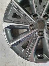 Load image into Gallery viewer, 1x Alufelge 17 Zoll 7.0&quot; 5x114.3 50ET 52910, J2000 Kia Optima Soul Rim Wheel