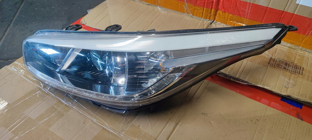 Frontscheinwerfer Kia Ceed 92101A2220 Links Scheinwerfer Headlight