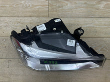 Load image into Gallery viewer, Frontscheinwerfer BMW X4 F26 X3 F25 7400018-05 Xenon Rechts Headlight SCH6076505271mr