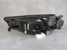 Laden Sie das Bild in den Galerie-Viewer, Frontscheinwerfer BMW IX I20 5A3CEA2 5A3CEA2-04 Laser Rechts Headlight SCH5969504144op