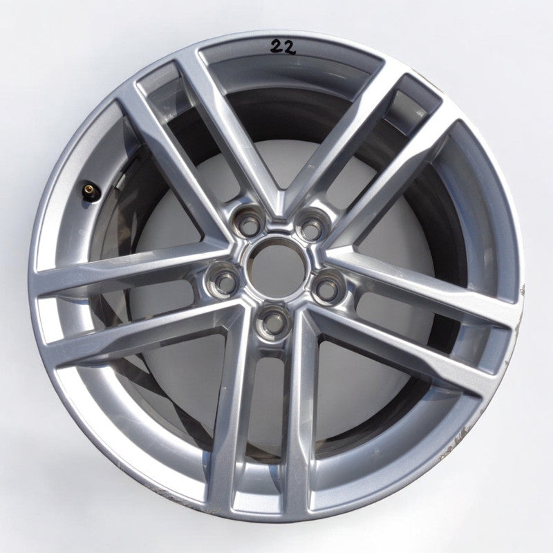 1x Alufelge 18 Zoll 8.5" 5x112 50ET Silber 8S0601025A Audi Tt Rim Wheel