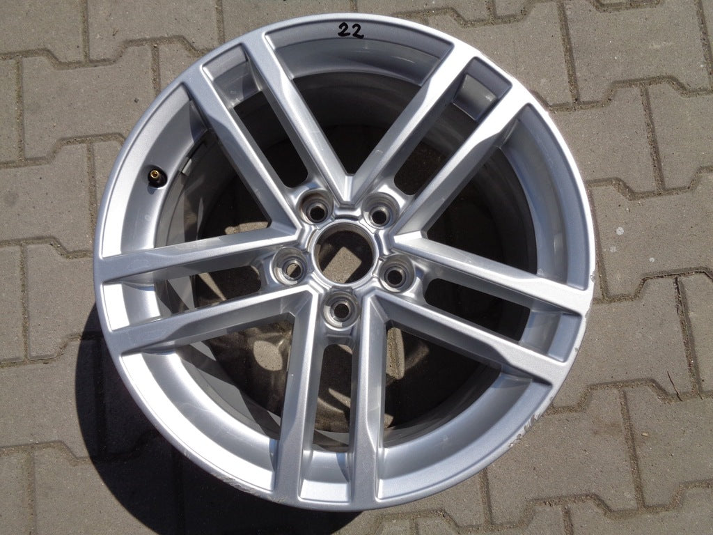 1x Alufelge 18 Zoll 8.5" 5x112 50ET Silber 8S0601025A Audi Tt Rim Wheel FEL5906273383wu