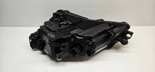 Laden Sie das Bild in den Galerie-Viewer, Frontscheinwerfer Skoda Superb III 3V1941016D LED Rechts Scheinwerfer Headlight SCH3037662092ye