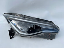 Load image into Gallery viewer, Frontscheinwerfer Renault Zoe 260102384R Rechts Scheinwerfer Headlight