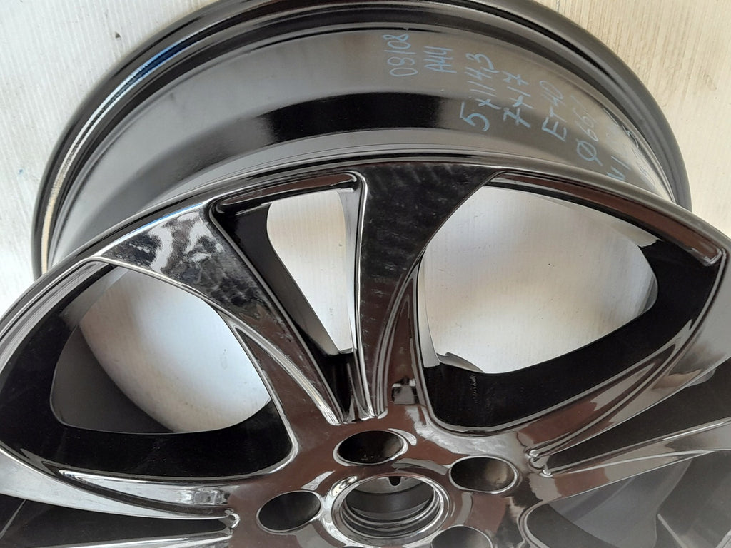 1x Alufelge 17 Zoll 7.0" 5x114.3 40ET Silber KBA49765 Nissan J11 Rim Wheel