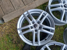 Laden Sie das Bild in den Galerie-Viewer, 4x Alufelge 17 Zoll 7.5" 5x112 29ET KBA571666 Audi A4 Rim Wheel FEL9065717437wb