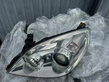 Laden Sie das Bild in den Galerie-Viewer, Frontscheinwerfer Opel Vectra C 13170934 13170933 Xenon Ein Satz Headlight SCH1672979849aw