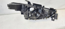 Laden Sie das Bild in den Galerie-Viewer, Frontscheinwerfer Mazda K124-51040 Links Scheinwerfer Headlight