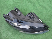Load image into Gallery viewer, Frontscheinwerfer VW Sharan 7n1 7N1941044D Rechts Scheinwerfer Headlight SCH9814250776cc