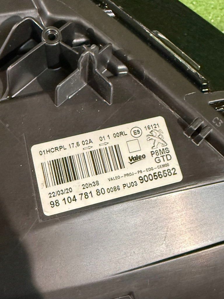 Frontscheinwerfer Peugeot 5008 II 90056582 9810478180 Links Headlight SCH8783839550sy