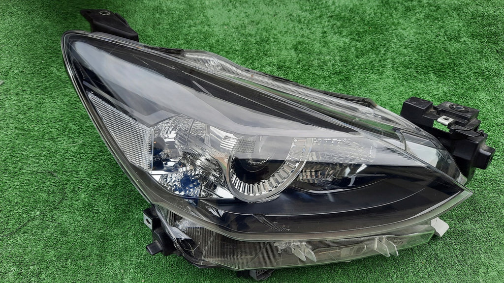 Frontscheinwerfer Mazda II D43N-51030 Full LED Rechts Scheinwerfer Headlight