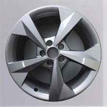 Load image into Gallery viewer, 1x Alufelge 18 Zoll 8.0&quot; 5x112 46ET Glanz Silber 8Y0601025J Audi A3 Rim Wheel