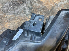 Laden Sie das Bild in den Galerie-Viewer, Frontscheinwerfer Mazda 6 Gj GMH3-51041M Links Scheinwerfer Headlight SCH6624613199zb