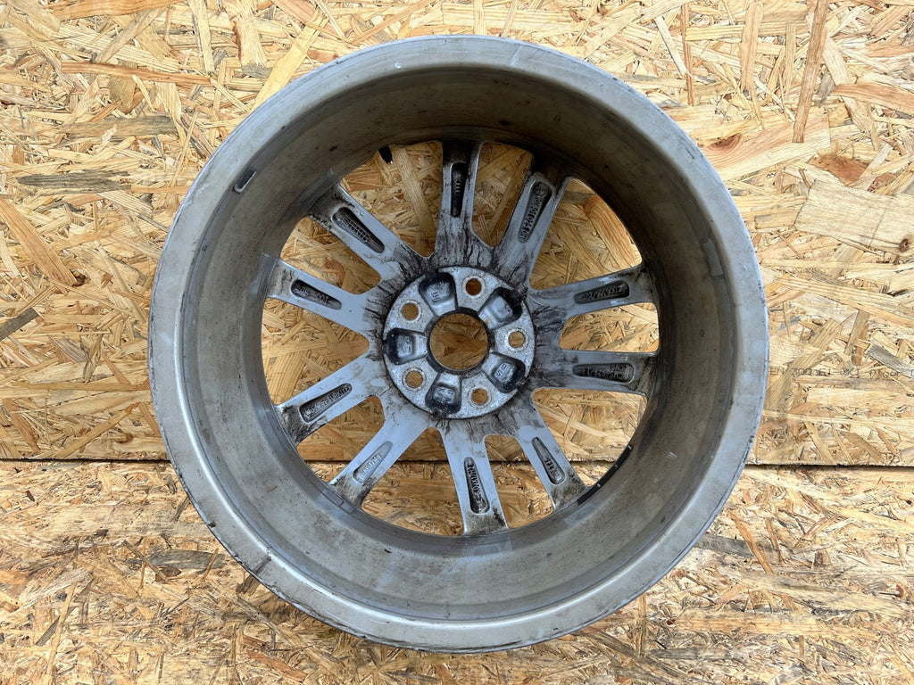 1x Alufelge 17 Zoll 6.0" 5x112 48ET 8V0601025DH Audi A3 Rim Wheel