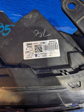 Load image into Gallery viewer, Frontscheinwerfer Dacia Duster 260101613R Rechts Scheinwerfer Headlight SCH2912146503ox