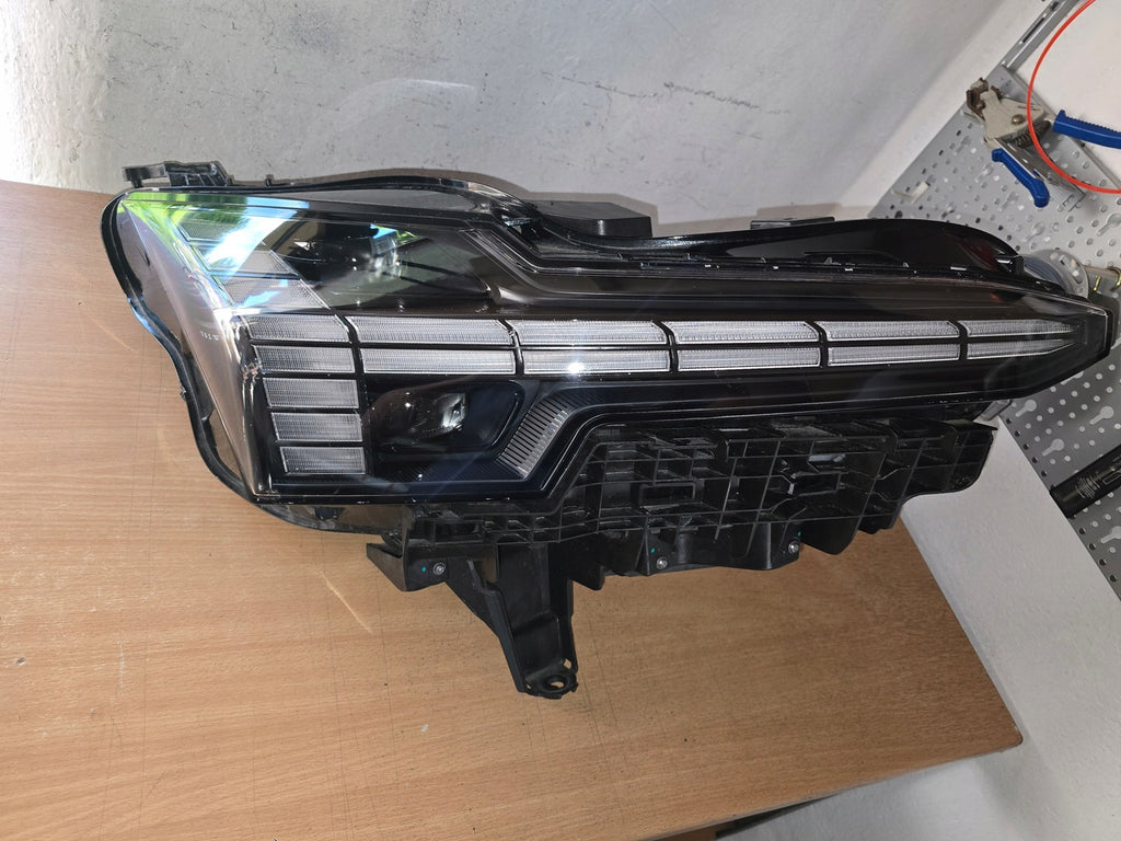 Frontscheinwerfer Volvo 80000628 Rechts Scheinwerfer Headlight SCH7975590098tp