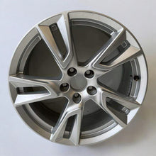 Load image into Gallery viewer, 1x Alufelge 18 Zoll 7.5&quot; 5x108 50,5ET Glanz Silber 31362866 Volvo Xc60 Rim Wheel