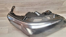 Laden Sie das Bild in den Galerie-Viewer, Frontscheinwerfer BMW 5 Touring 15872200 Rechts Scheinwerfer Headlight SCH8311774041as