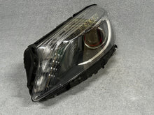 Load image into Gallery viewer, Frontscheinwerfer Mercedes-Benz W176 A1768204261 Xenon Links Headlight SCH9147892268pk