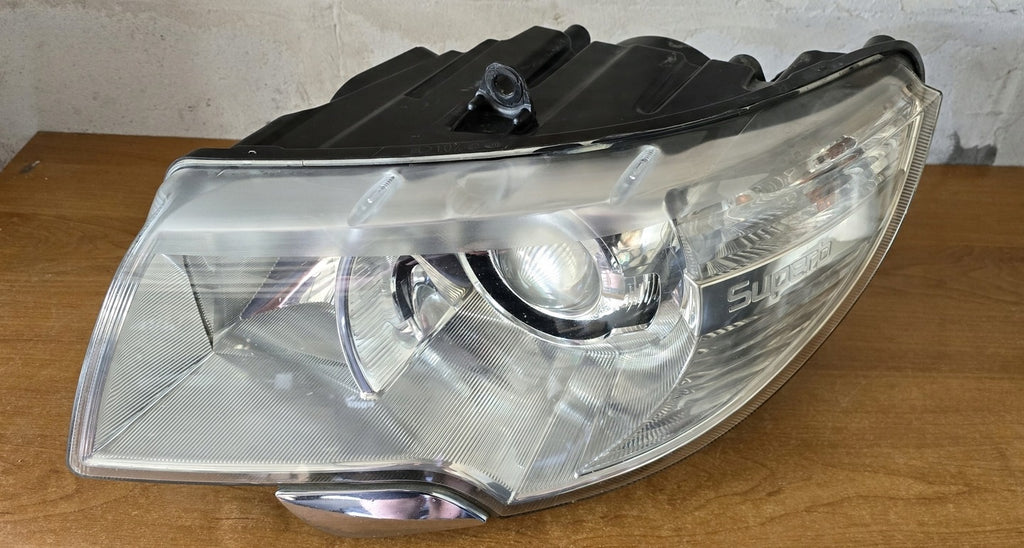 Frontscheinwerfer Skoda Superb II Xenon Links Scheinwerfer Headlight