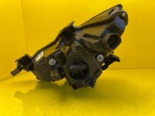 Laden Sie das Bild in den Galerie-Viewer, Frontscheinwerfer Mazda 3 Bp LED Rechts Scheinwerfer Headlight SCH9763047520qq