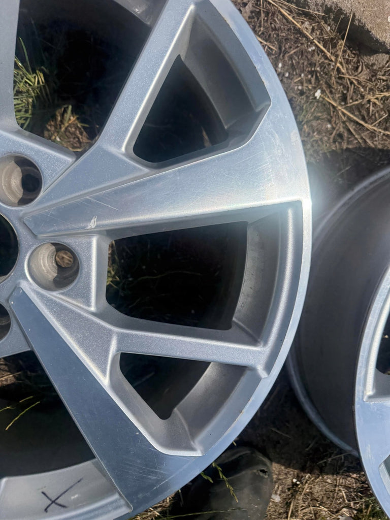 1x Alufelge 18 Zoll 7.0" 5x112 43ET 83A601025J Audi Q3 Rim Wheel FEL8843853506sf