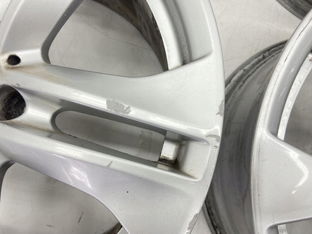 4x Alufelge 17 Zoll 7.5" 5x112 45ET Glanz Silber A2074010602 Mercedes-Benz W204 FEL9535507222ht