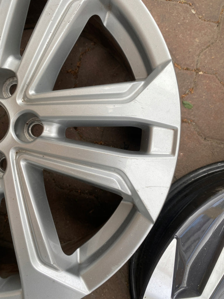 1x Alufelge 18 Zoll 7.0" 5x114.3 35ET Glanz Silber PW457-42001 Toyota I FEL3575100739ou
