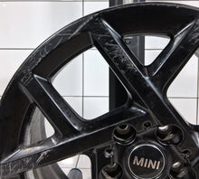 Laden Sie das Bild in den Galerie-Viewer, 1x Alufelge 17 Zoll 5x112 47ET Glanz Schwarz 5A3E638 Mini Rim Wheel FEL1135199463ro