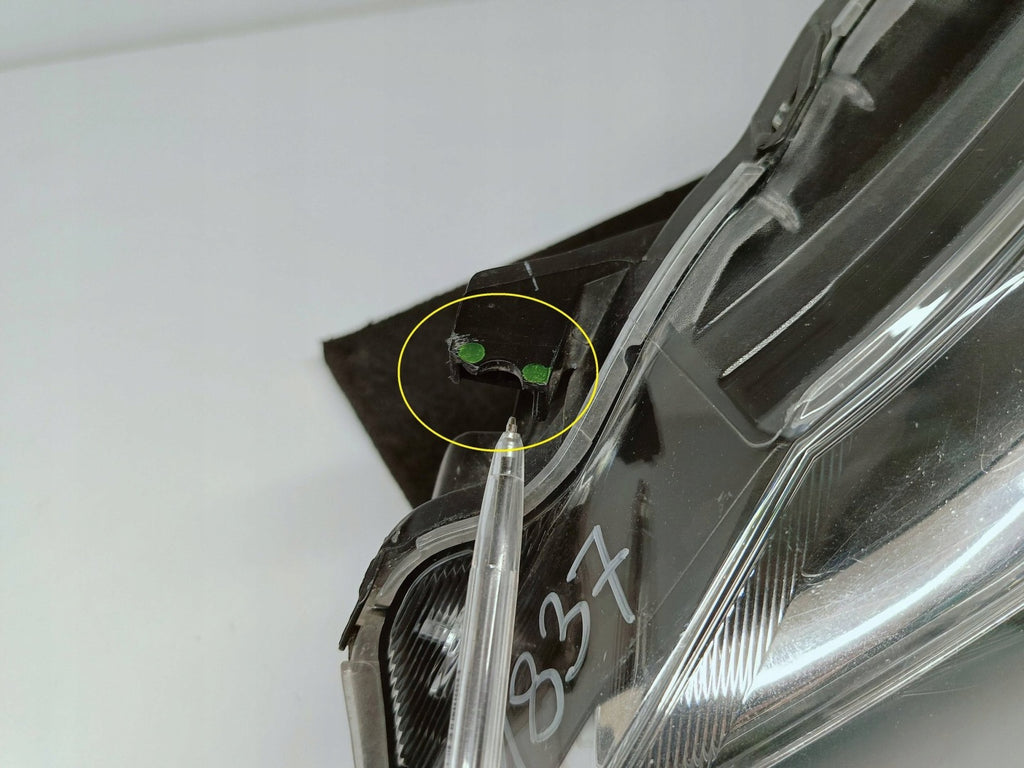 Frontscheinwerfer Toyota Yaris Links Scheinwerfer Headlight SCH4084616102ku