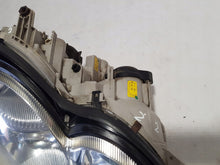 Load image into Gallery viewer, Frontscheinwerfer Mercedes-Benz Sl R230 A2308206261 Xenon Rechts Headlight