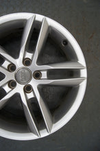 Laden Sie das Bild in den Galerie-Viewer, 1x Alufelge 18 Zoll 7.0" 5x112 43ET Glanz Silber 8U0601025F Audi Q3 Rim Wheel FEL5025146710qi