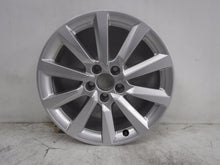 Load image into Gallery viewer, 1x Alufelge 16 Zoll 6.5" 5x100 40ET Glanz Silber 82A601025 Audi Arona Golf Polo FEL1004187639kb