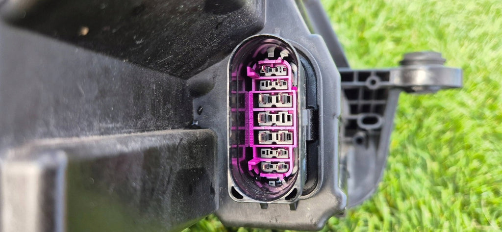 Frontscheinwerfer Skoda Superb III 3V1941015B Xenon Rechts oder Links