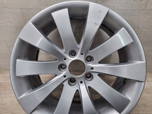 Laden Sie das Bild in den Galerie-Viewer, 1x Alufelge 18 Zoll 8.0&quot; 5x120 30ET BMW 5 F10 Rim Wheel