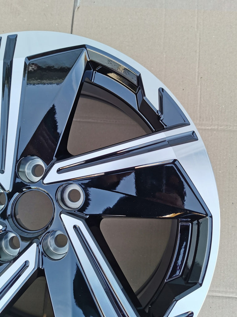 1x Alufelge 18 Zoll 7.0" 5x114.3 38ET 4250G472 Mitsubishi Eclipse Cross