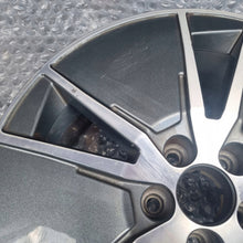 Laden Sie das Bild in den Galerie-Viewer, 1x Alufelge 16 Zoll 7.0" 5x100 34ET Glanz Grau 8XA601025C Audi A1 8xa 8xf Mg FEL1341749927hx