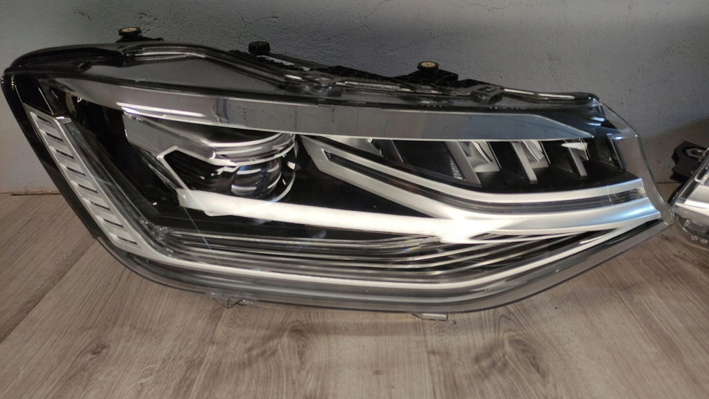 Frontscheinwerfer VW Caddy IV 2K8941036G 2K8941035G LED Ein Satz Headlight SCH1011044875ju