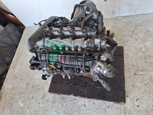 Laden Sie das Bild in den Galerie-Viewer, Motor Hyundai Kia D4FB 1.6 CRDI 115PS Diesel Engine Unkomplett