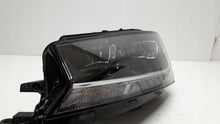 Load image into Gallery viewer, Frontscheinwerfer Skoda Fabia III 6V1941015E Full LED Rechts oder Links