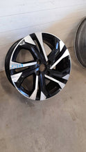 Load image into Gallery viewer, 1x Alufelge 17 Zoll RKC15240 Peugeot 208 Rim Wheel FEL7813938437em