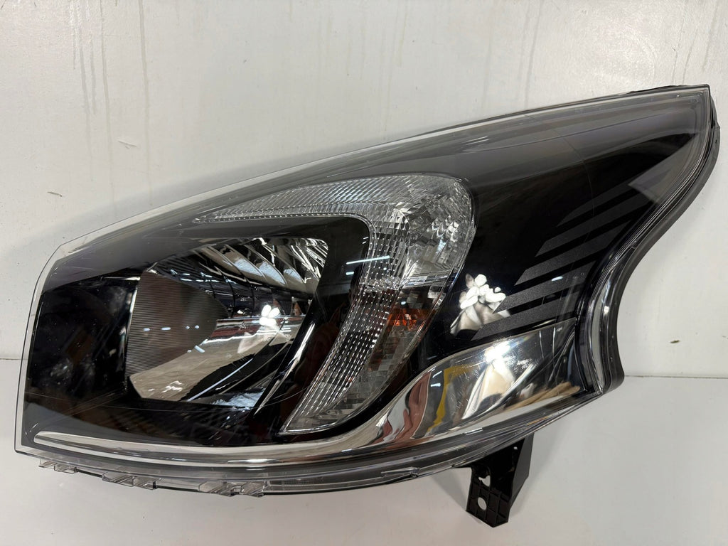Frontscheinwerfer Renault Trafic III 260606315R Links Scheinwerfer Headlight SCH2394434757qp