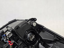 Load image into Gallery viewer, Frontscheinwerfer Toyota Yaris SPP11883 Links Scheinwerfer Headlight