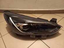 Laden Sie das Bild in den Galerie-Viewer, Frontscheinwerfer Ford Focus JX7B-13E016-AH LED Rechts Scheinwerfer Headlight