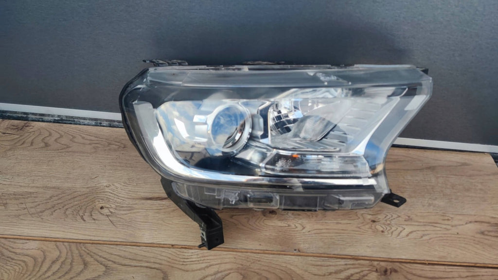 Frontscheinwerfer Ford Ranger JB3B-13D154 Rechts Scheinwerfer Headlight SCH2332772287ga