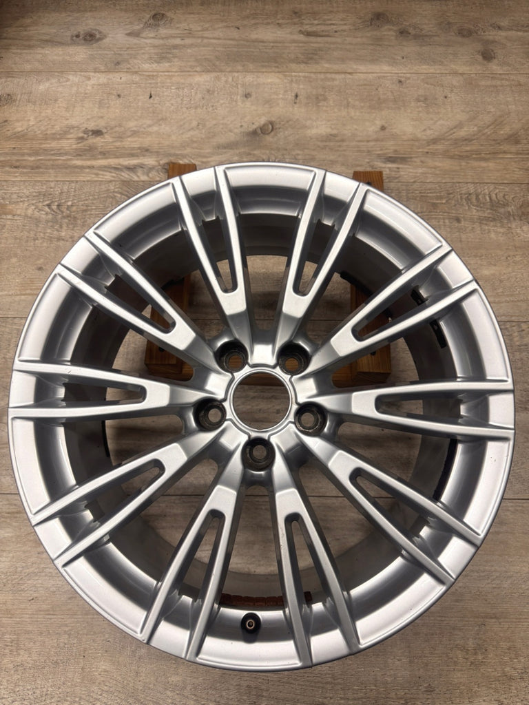 1x Alufelge 18 Zoll 8.0" 5x112 28ET Silber 4H0601025AP Audi Rim Wheel FEL8414060952yr