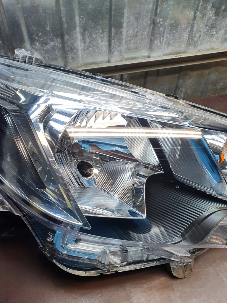 Frontscheinwerfer Mitsubishi Space Star Rechts Scheinwerfer Headlight